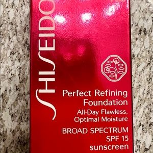 shiseido pore refining foundation